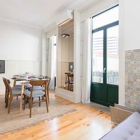 Liiiving In - Bolhao Garden * Порту