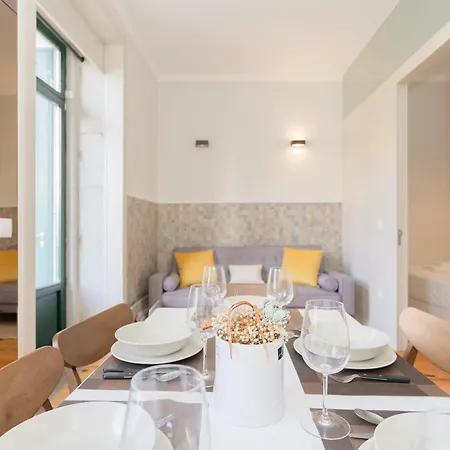 Liiiving In - Bolhao Garden Апартаменты